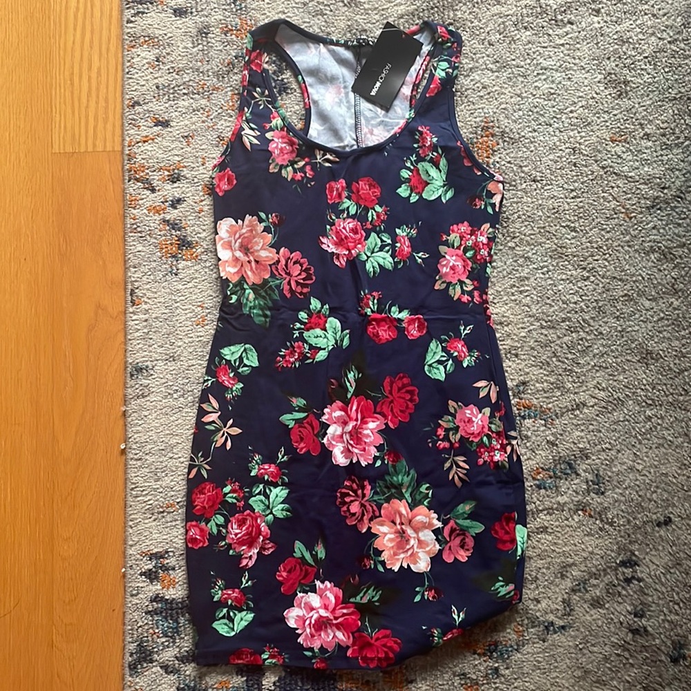 Brand new fashion nova mini flowery dress